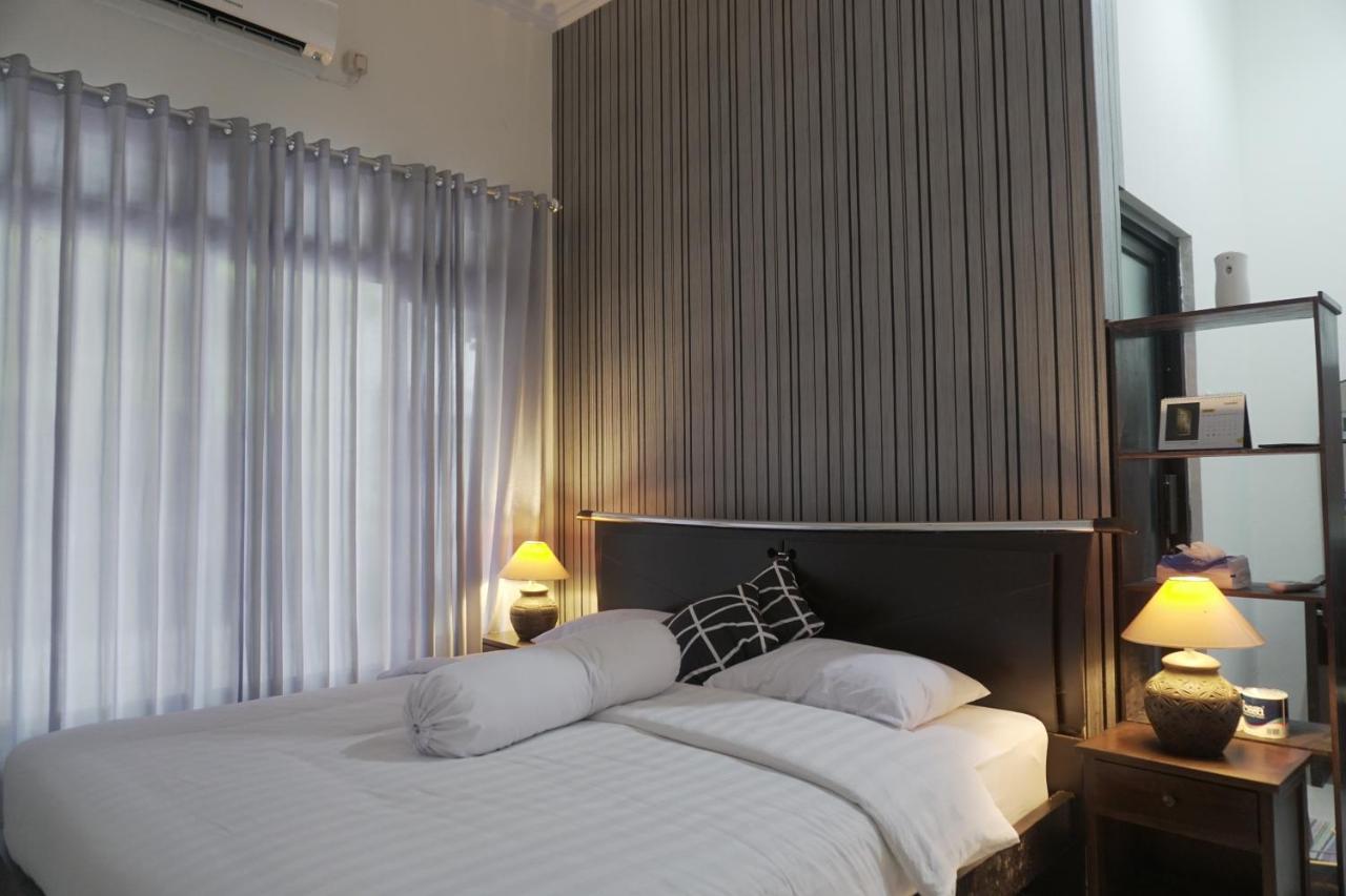 Sayana Homestay Sleman  Εξωτερικό φωτογραφία