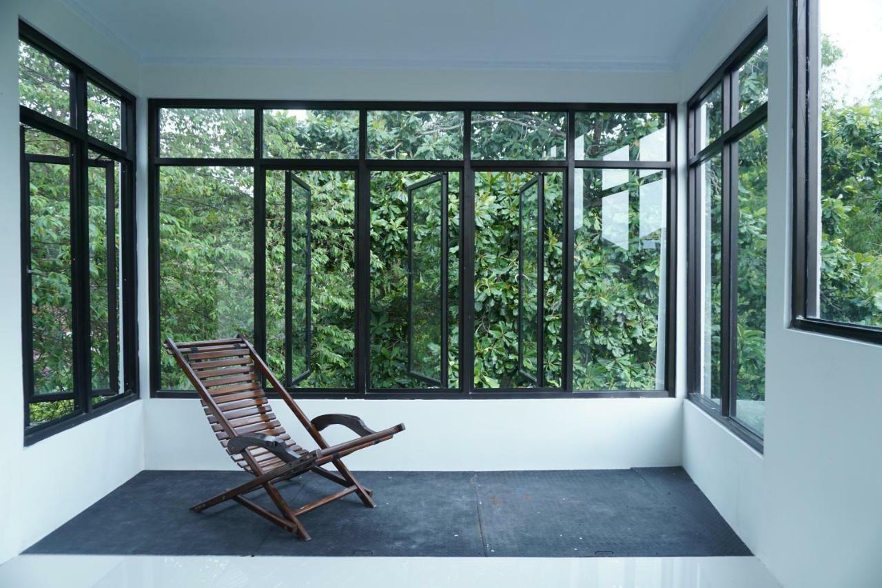 Sayana Homestay Sleman  Εξωτερικό φωτογραφία